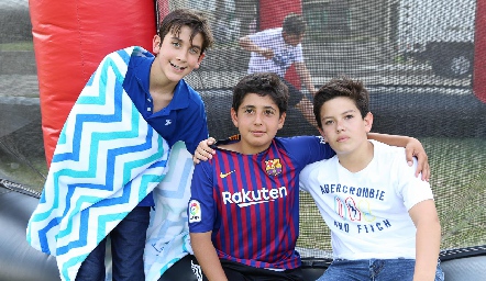  Andrés, Javier y Roberto.