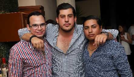  Miguel Duarte, Toro Gómez y Aldo Ramírez.