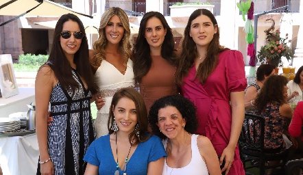  Eugenia Cortés, Martha de la Rosa, Mónica Rodríguez, Paola Reyes, Sofía Leal y Ale Labastida.