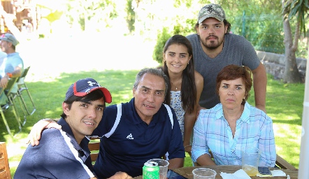 Familia González Valle.