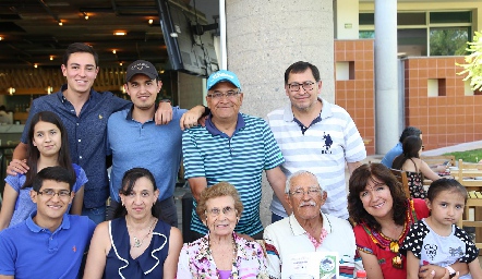  Familia Sánchez.