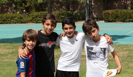  Fernando, Arturo, Emiliano y Mateo.