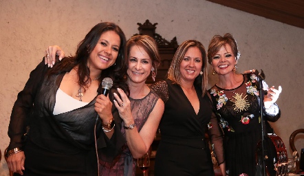  Nuria Delgado, Alejandra Medina, Cesia Muñoz y Luz Estela Gómez.