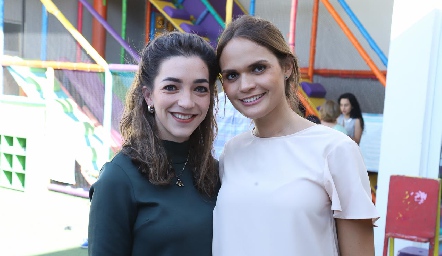  Mónica Garza y Miriam García.