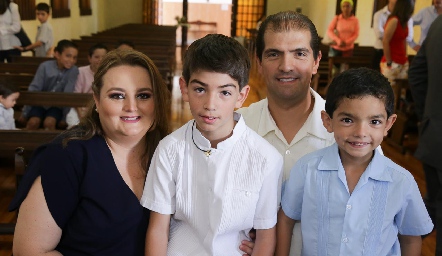  Familia Santillán Alvarado.