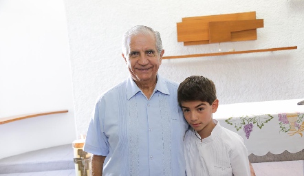  Andrés y su abuelo.