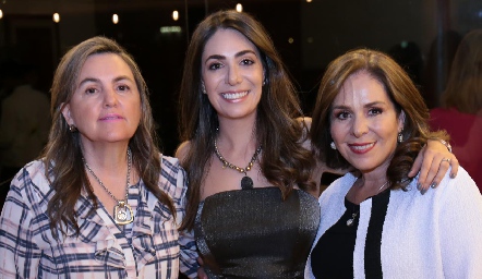  Adriana González, Andrea Lorca y Laura Álvarez.