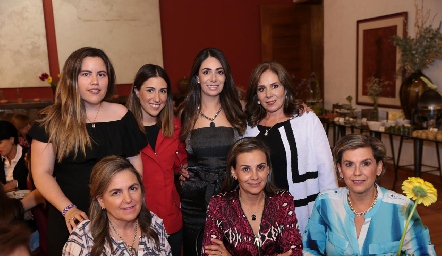  Priscila Gordoa, María Páramo, Andrea Loeca, Adriana González, Mónica Portillo y Gaby Portillo.