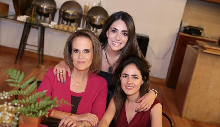  Claudia Rubín de Celis, Andrea Lorca y Pau Aldrett.