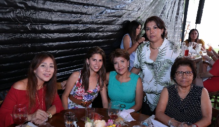  Adriana Franco, Norma Yudiche, Olga Hernández, Norma Hernández y Magdalena Ríos.