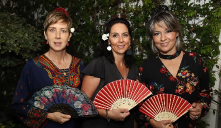  Ana Hunter, Sandra Correa y Elsy Guerra.