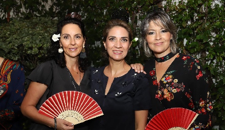  Sandra Correa, Lourdes Velázquez y Elsy Guerra.