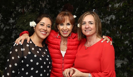  Marcela Batres, Diana de la Serna y Brenda Álvarez.