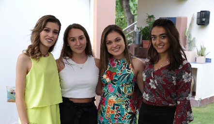  Daniela Rosales, Sandra Estrada, Mónica Guerrero y Montse Naif.