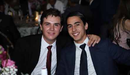  Mauricio Meza y Enrico Santoyo.