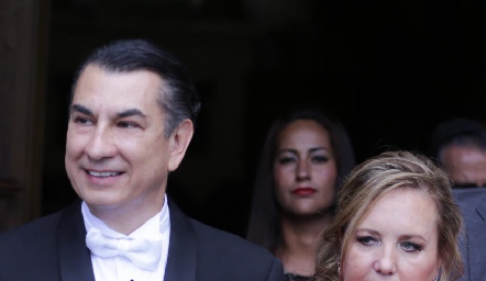  Cristóbal Herrera y Alejandra Noriega, papás de la novia.