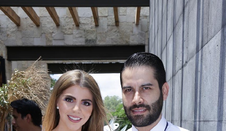  Isa Zúñiga y Félix Magaña.