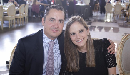  Carlos Almazán y Daniela Hernández.