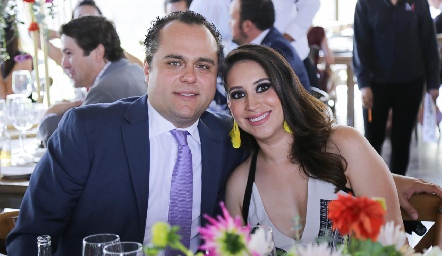  Ernesto Madrigal y Jackie Villalba.