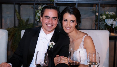  Mauricio Carbajal y Tere Torre ya son esposos.