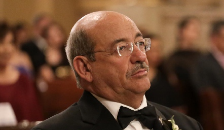  Papá del novio.