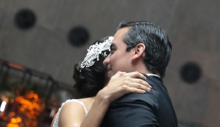  Iniciando el vals.