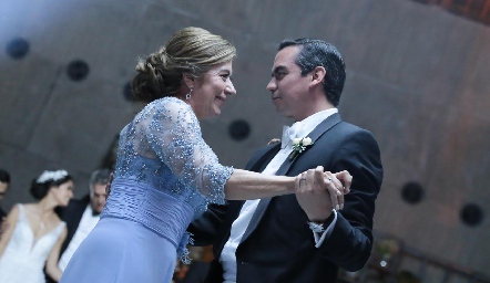 Vals. Boda de Mauricio Carbajal y Tere Torre.