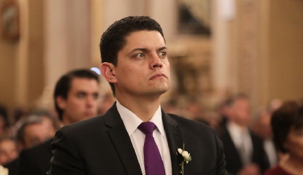  Acompañando a los novios.