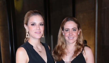  Amigas.