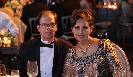Wiliam y Carmen Alexander.
