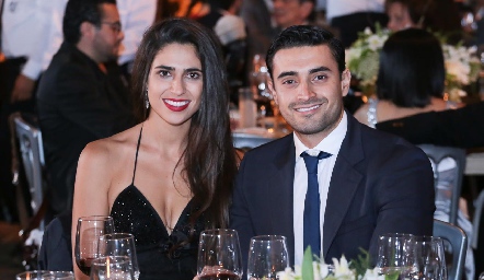 Jaqueline Kroepfly y César Álvarez.