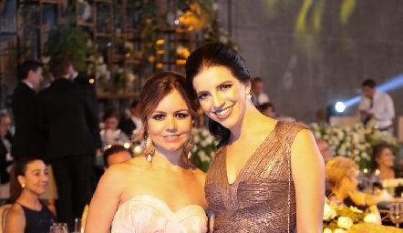 Caro Castillo y Dalia de Ruiz.