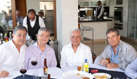  Joaquín González Torre, Juan Balbontín, Manuel Toledo y Fernando Vivanco.