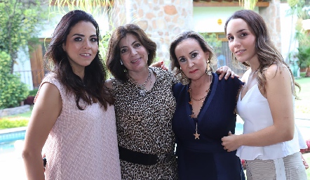  Fernanda Castillo, Leticia Anaya, Maricarmen López y Ximena Castillo.