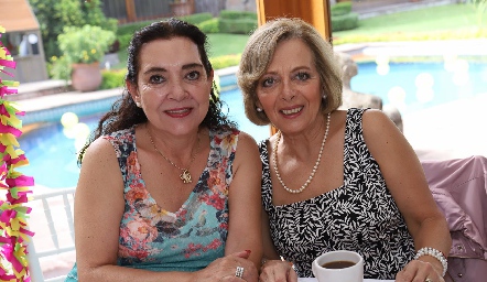 Marcela Nava y Rossana Benavente.