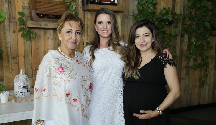  Kena Díaz de León, Paola Celis y Claudia Lizaola.
