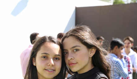  Regina Kasis y Marilú Castillo.