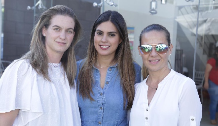  Hanni Abud, Bárbara Berrones y Marcela Torres.