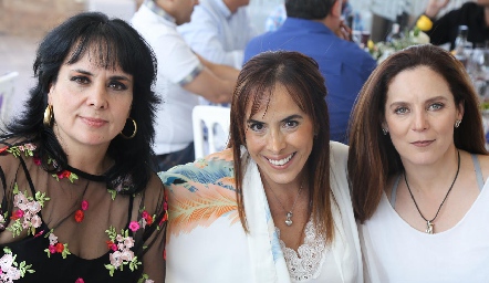  Lourdes Canseco, Ilenia Rodríguez y Rosario Herrera.