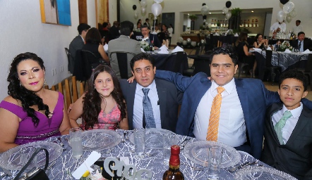 Cena de graduación de Secundaria del Colegio Areté.