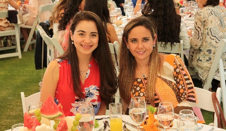  Andrea Carbajal y Ana Gaby Díaz Infante.