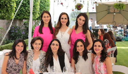  Carmelita Del Valle, Dani Mina, Adri de la Maza, Midori Barral, Lula Torres, Claudia Villasana, Adriana Torres y Yolanda Aguillón.