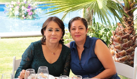  Rosa Laura Guerrero y Eugenia Zarandona.