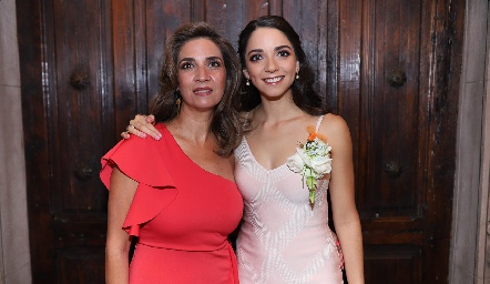  Lourdes Velázquez y Sofía Álvarez.