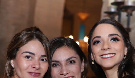  Lore Navarrete, Sofía Rodríguez y Sofía Álvarez.