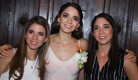  Las hermanas Isa, Sofi y Lulú Álvarez.