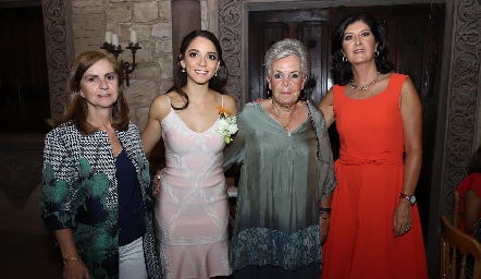  Maripepa Valladares, Sofía Álvarez, Patricia del Peral y Marus Hernández.