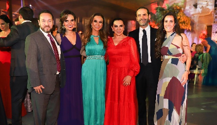  Juan Carlos Conde, Ale y Daniela Díaz de León, Yoya Galarza, Javier Díaz de León y Adriana Cázares.
