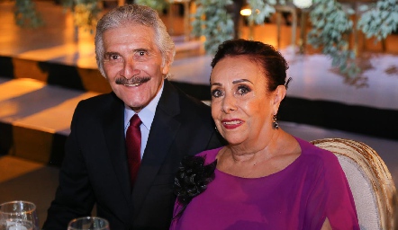  Saúl Velasco y Marianela Galarza.