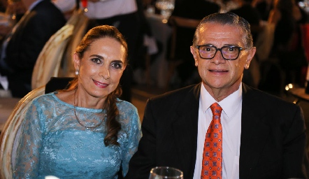  Lucía Lozano y David Galarza.